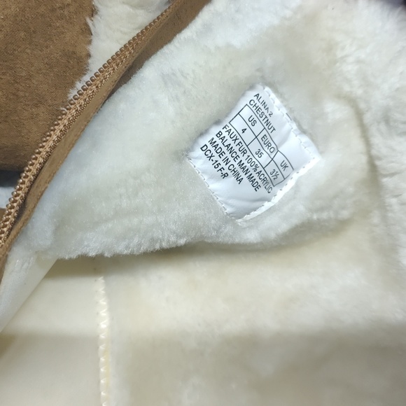 2 pairs of Michael Kors boots size 4 - Picture 6 of 13